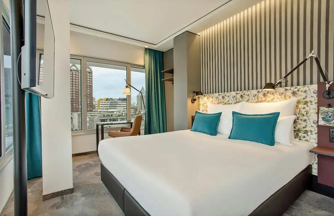 Motel One Rotterdam-1